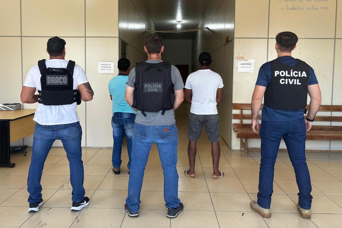 POLÍCIA CIVIL PRENDE TRÊS PESSOAS EM OPERAÇÃO CONTRA CRIMES SEXUAIS EM URUPÁ